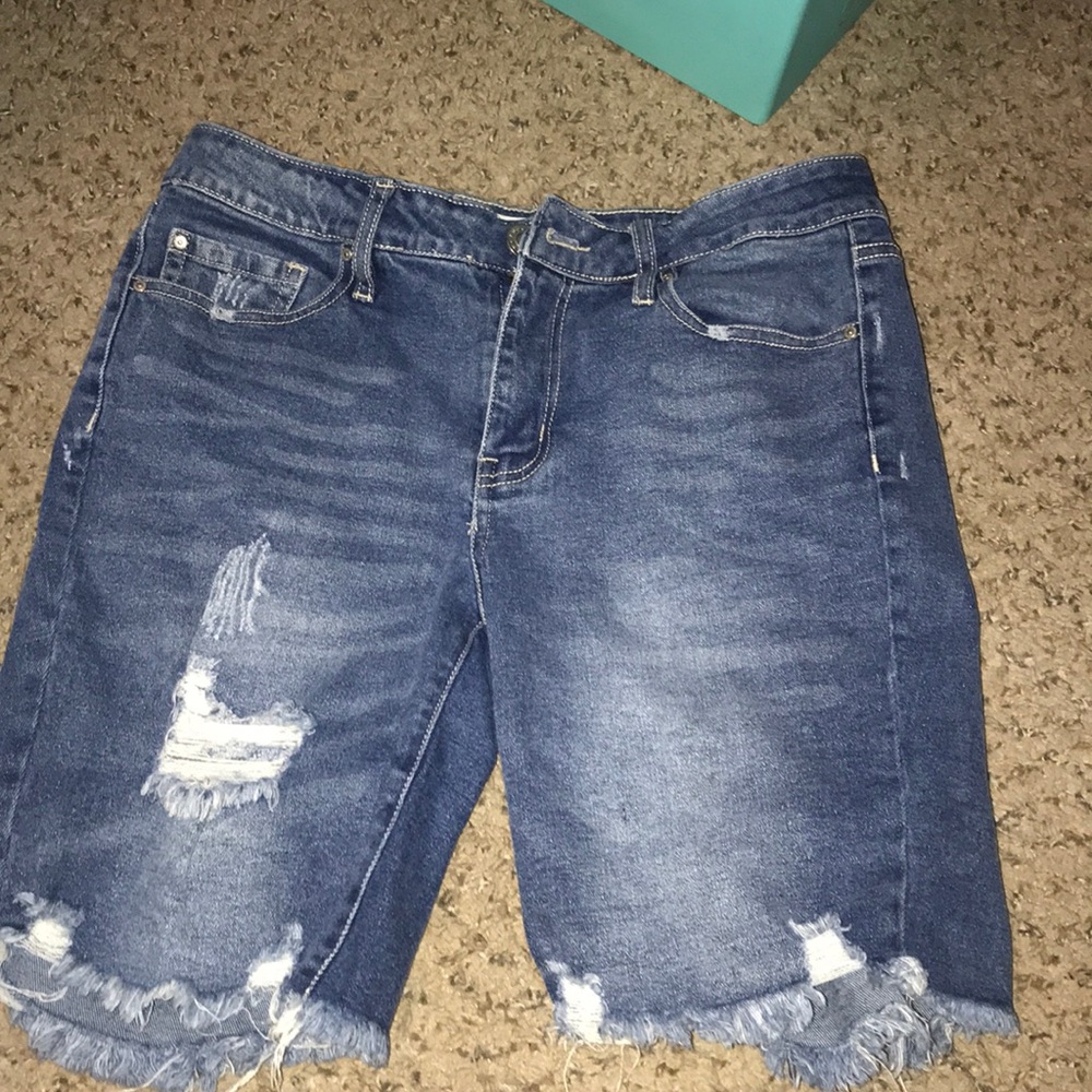 mid thigh ripped denim shorts